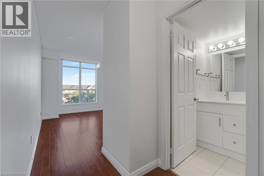 #301 220 FORUM Drive - 14