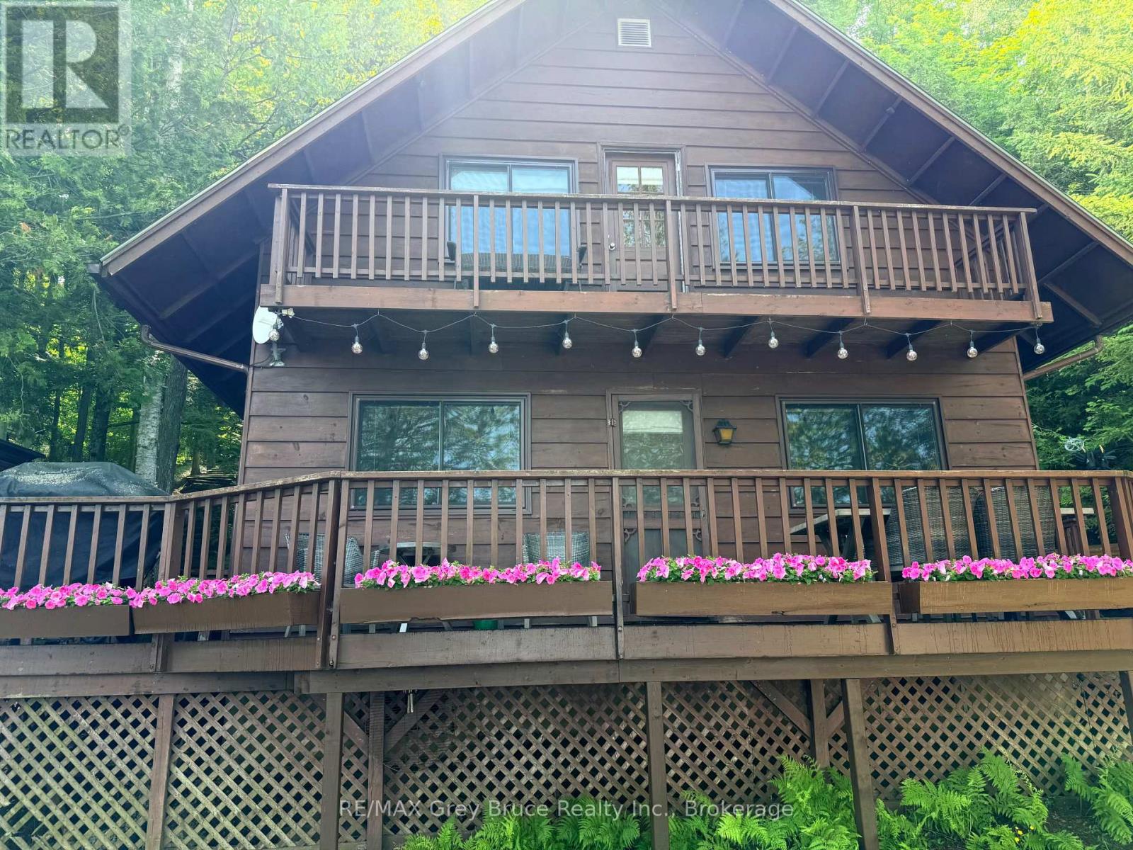 148 SUNNYVIEW DRIVE - 2