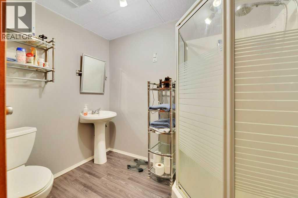 11 Greenham Drive - 26