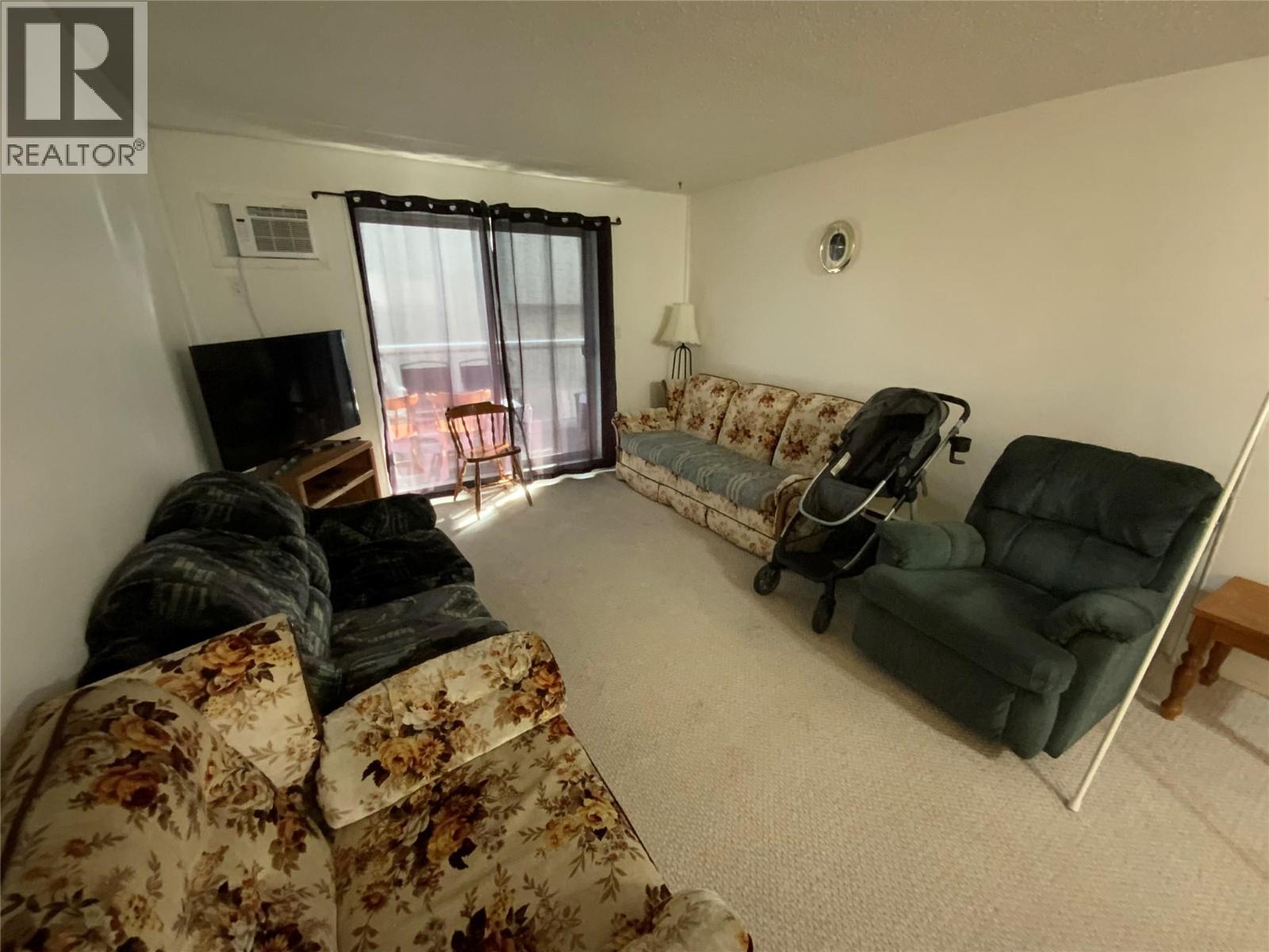 #203 803 Fairview Road - 4