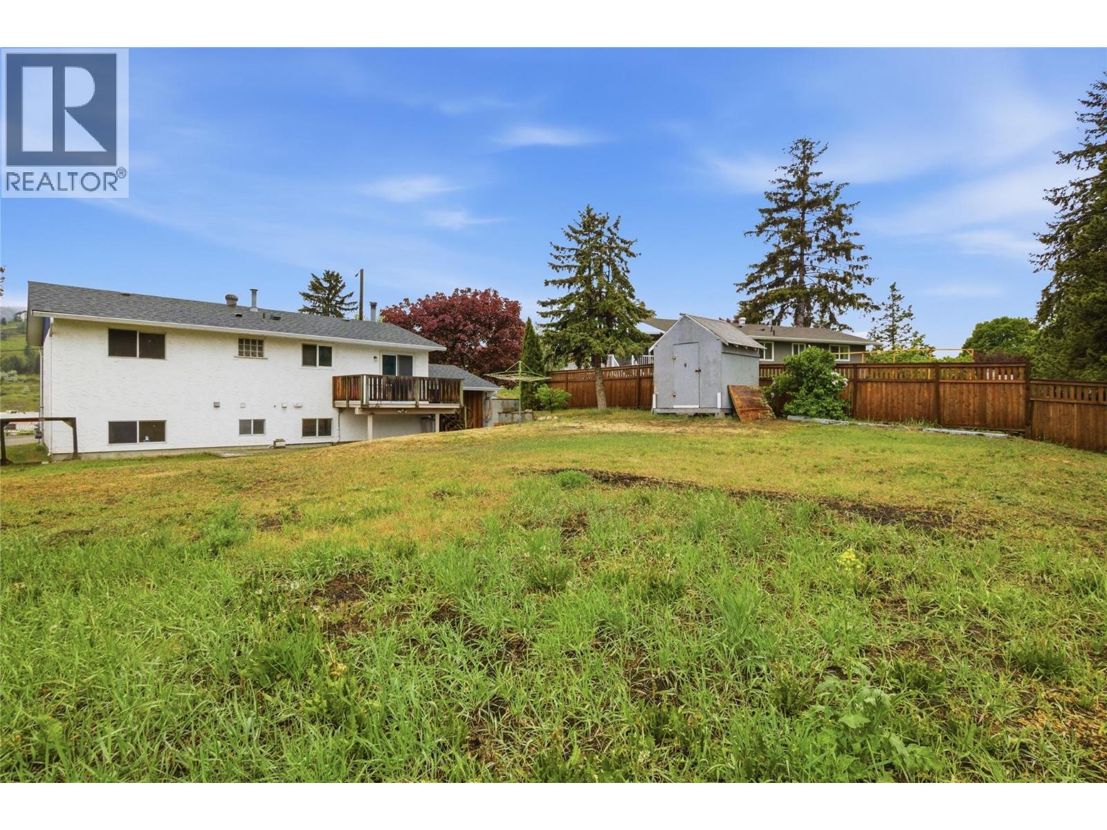 1542 Mt Dufferin Crescent - 27