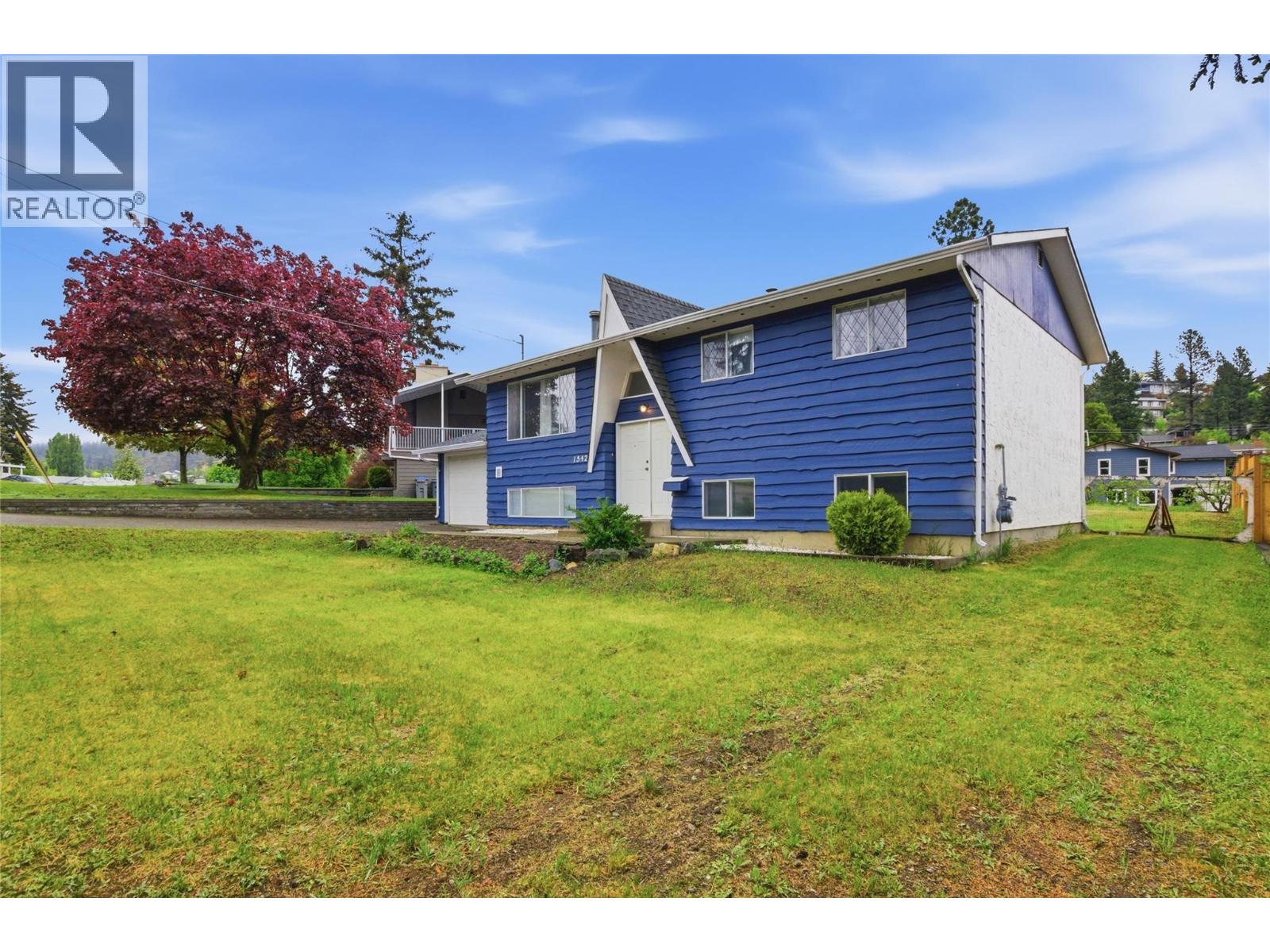 1542 Mt Dufferin Crescent, Kamloops — photo 3