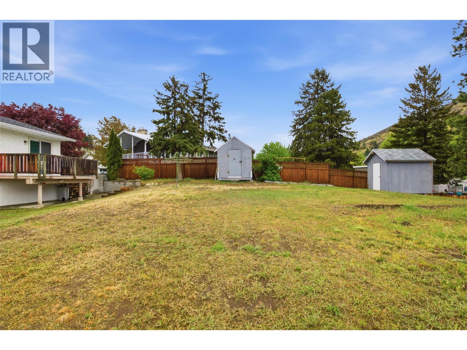 1542 Mt Dufferin Crescent - 30