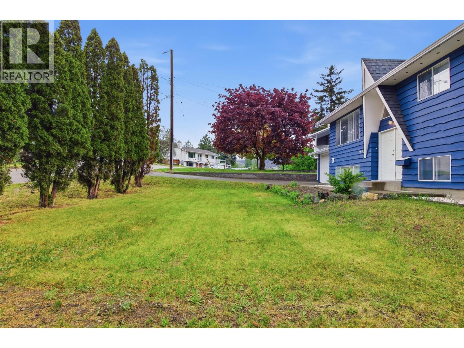 1542 Mt Dufferin Crescent - 35