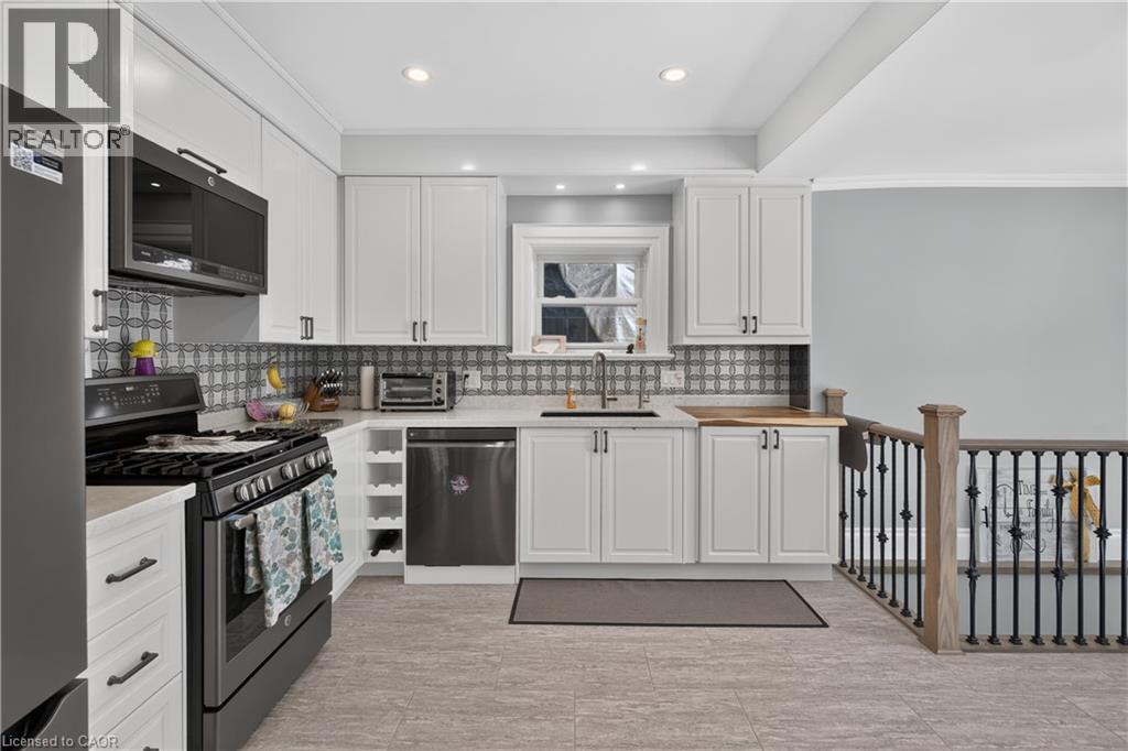 9 DAVIDSON Street - 13