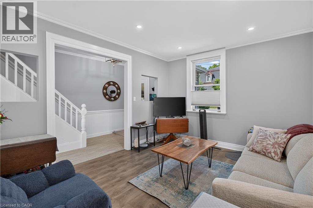 9 DAVIDSON Street - 9