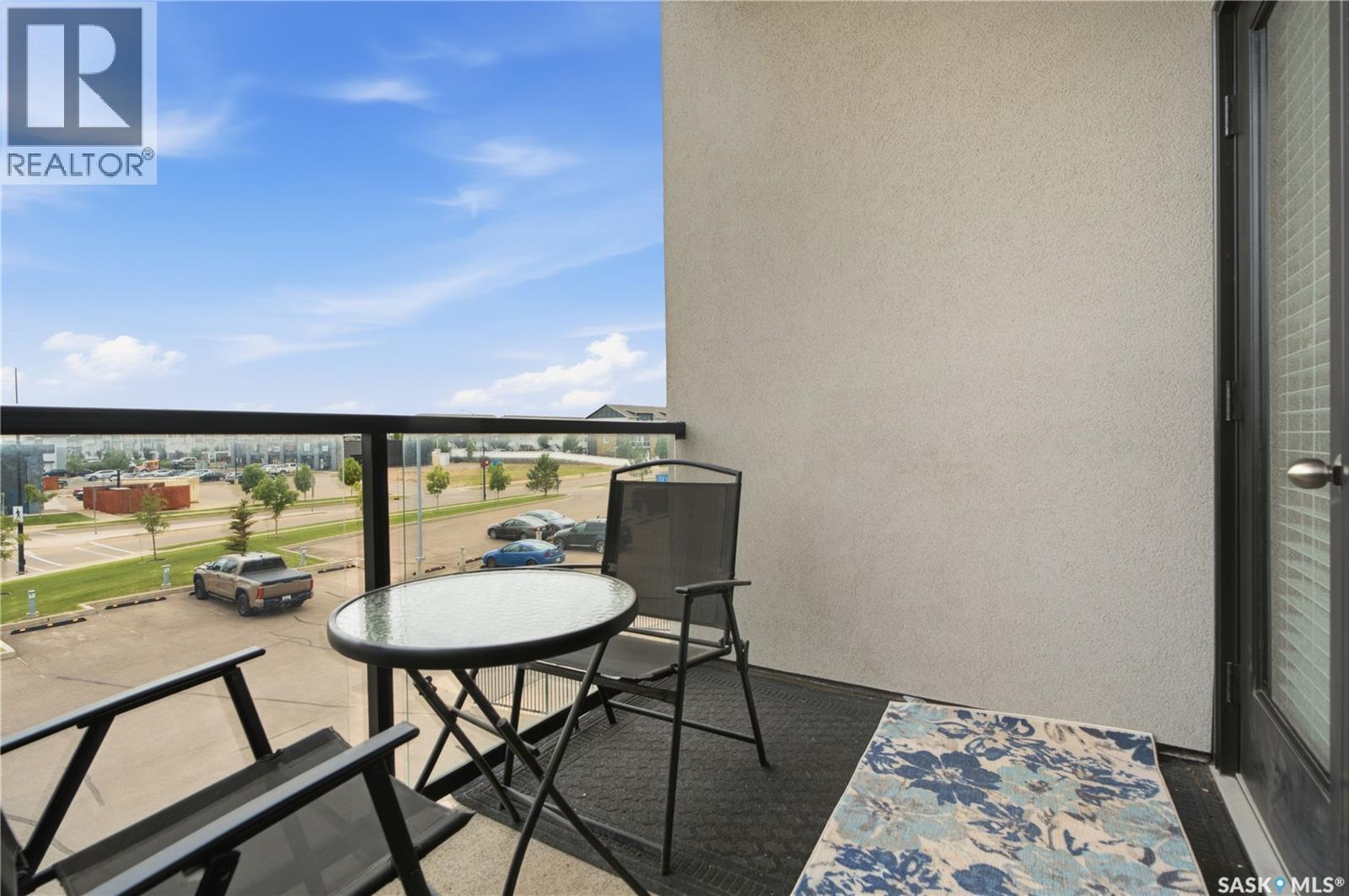 #214 545 Hassard CLOSE - 24