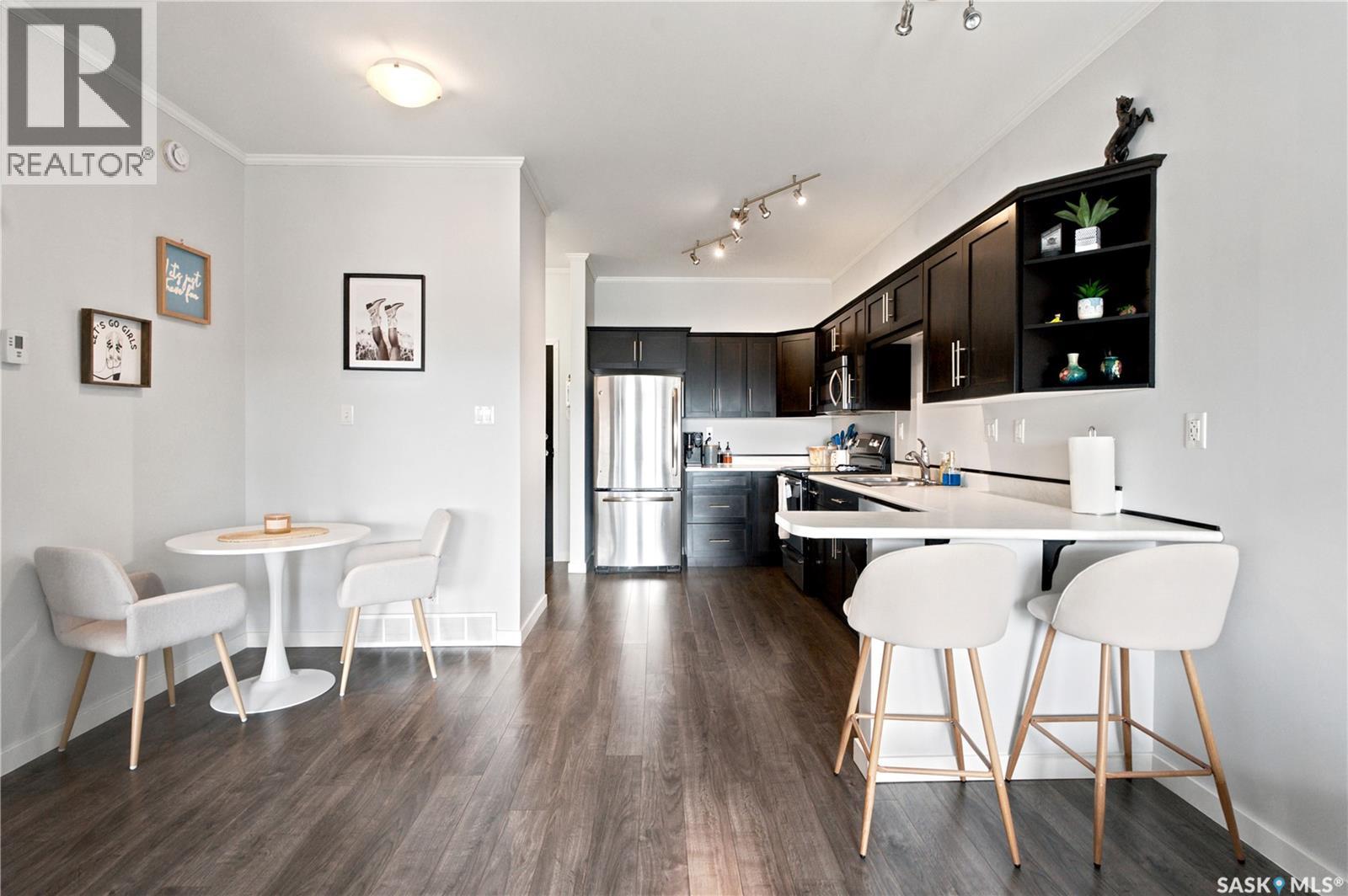 #214 545 Hassard CLOSE - 29