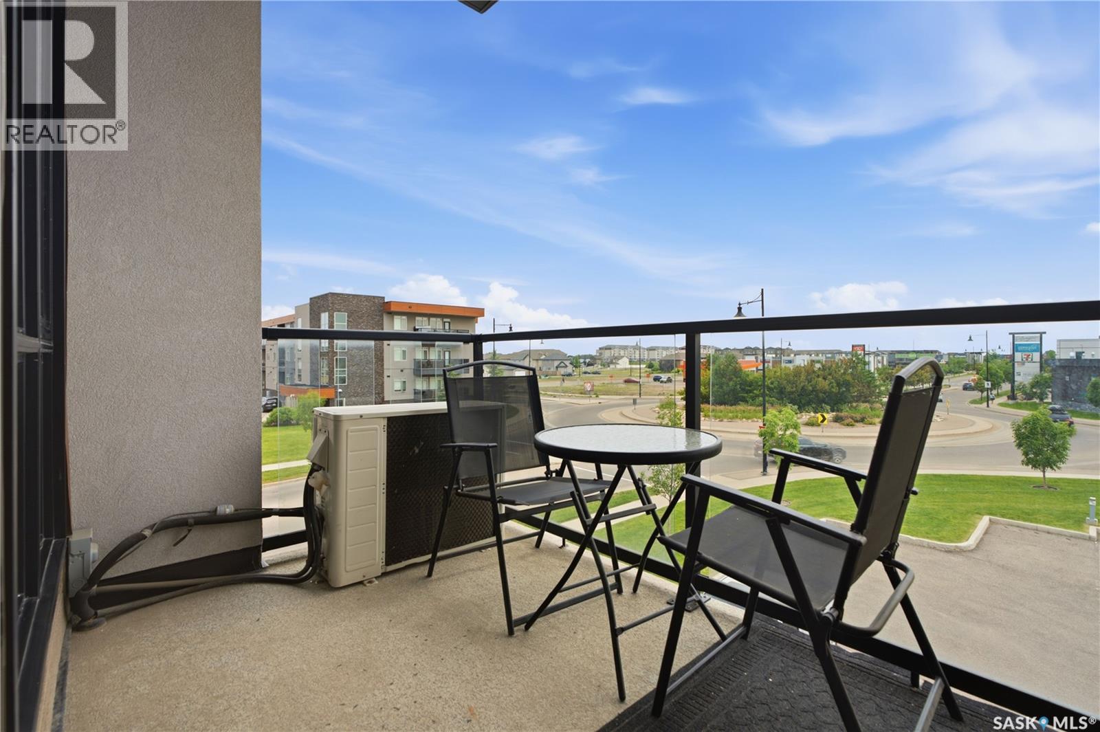 #214 545 Hassard CLOSE - 33