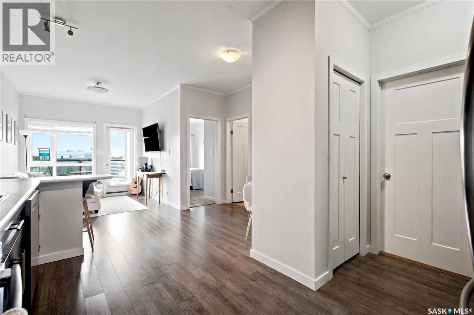 #214 545 Hassard CLOSE - 7