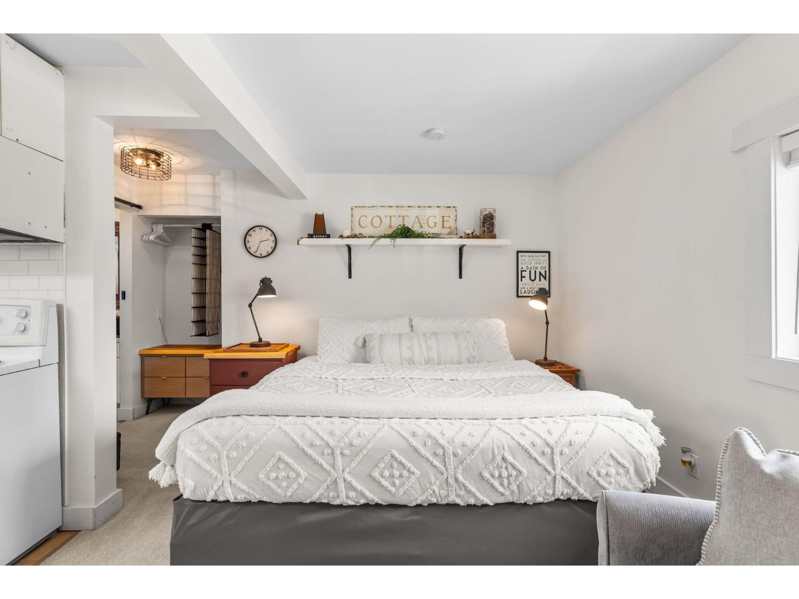 20 450 ESPLANADE AVENUE, Harrison Hot Springs, Harrison Hot Springs