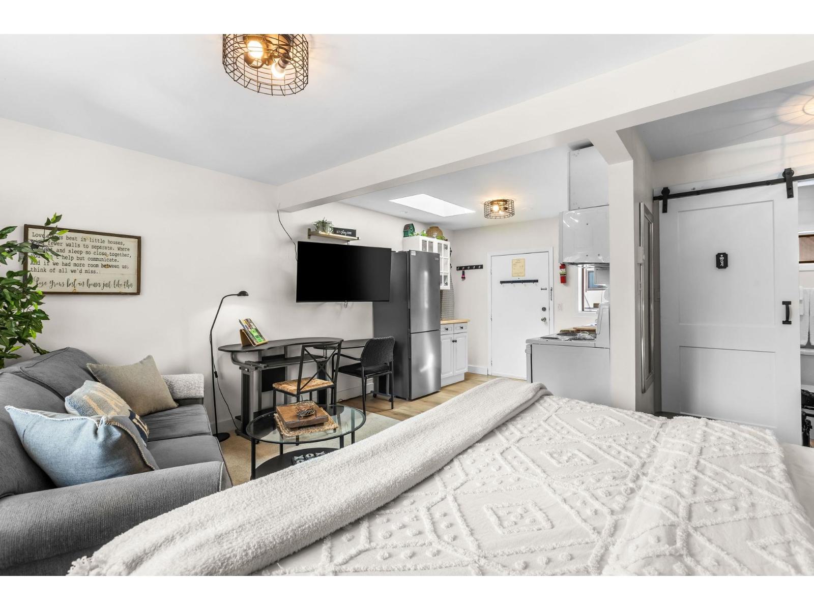 20 450 ESPLANADE AVENUE, Harrison Hot Springs, Harrison Hot Springs