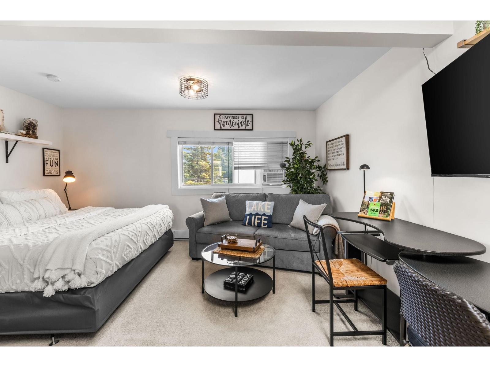 20 450 ESPLANADE AVENUE, Harrison Hot Springs, Harrison Hot Springs