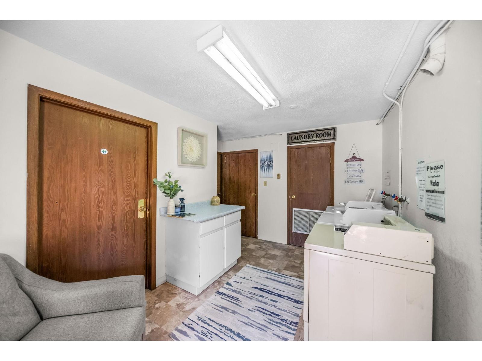 20 450 ESPLANADE AVENUE, Harrison Hot Springs, Harrison Hot Springs