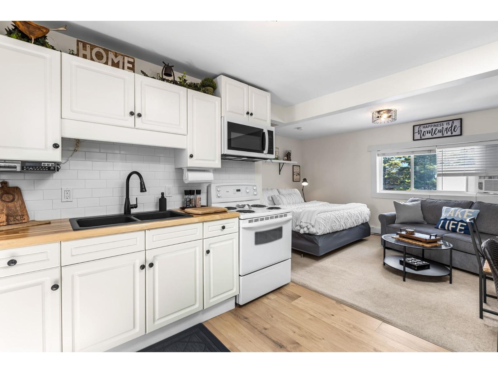 20 450 ESPLANADE AVENUE, Harrison Hot Springs, Harrison Hot Springs