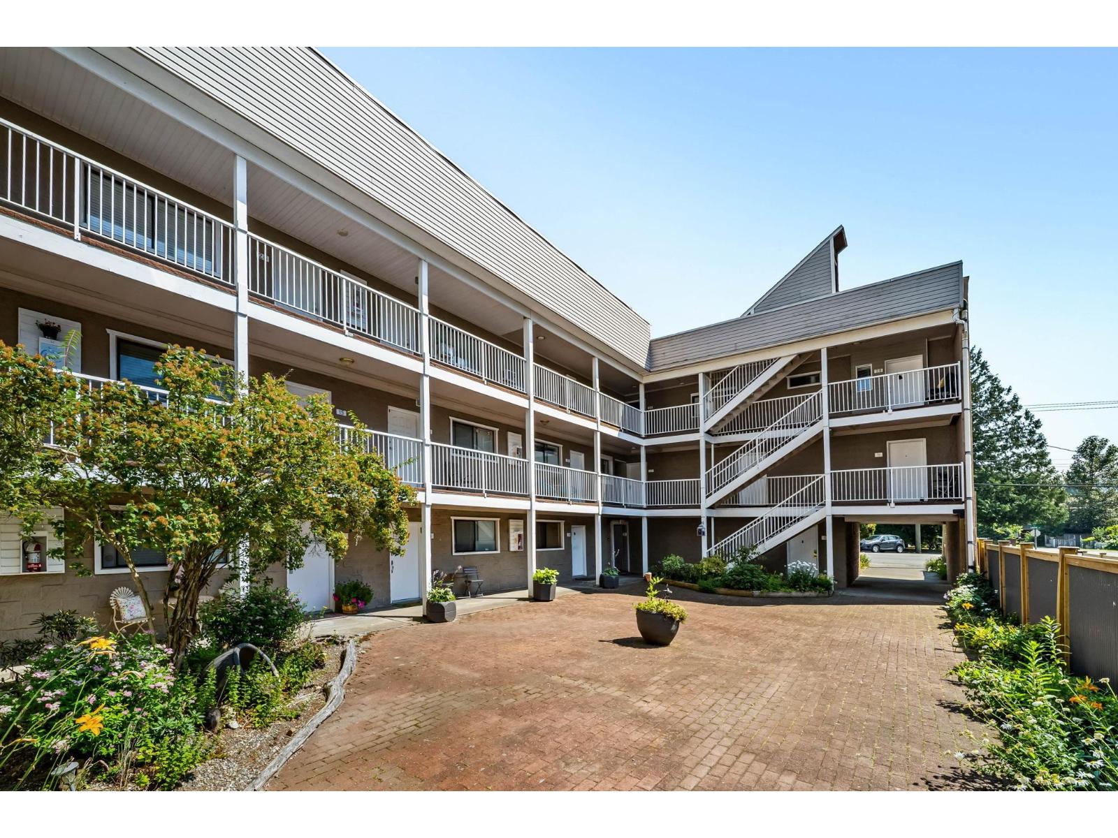 20 450 ESPLANADE AVENUE, Harrison Hot Springs, Harrison Hot Springs