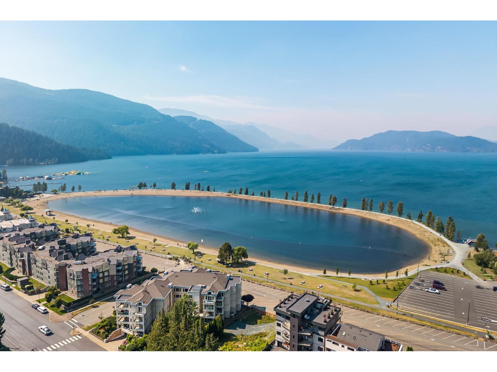 20 450 ESPLANADE AVENUE, Harrison Hot Springs, Harrison Hot Springs