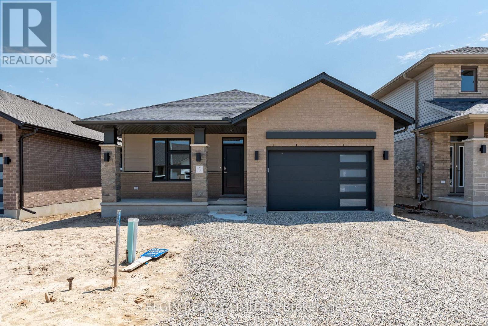 5 FINCH STREET - 1