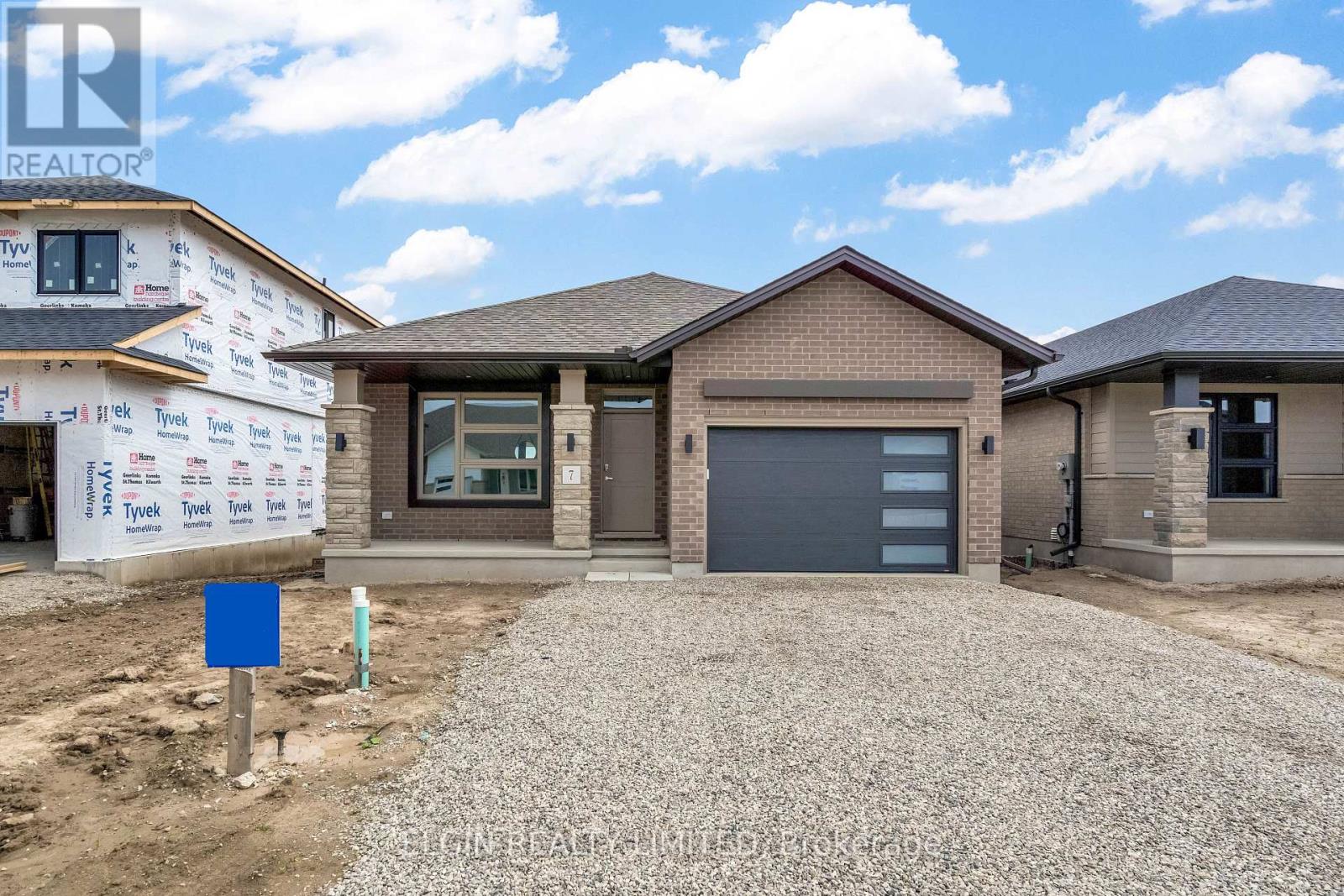 7 FINCH STREET - 1