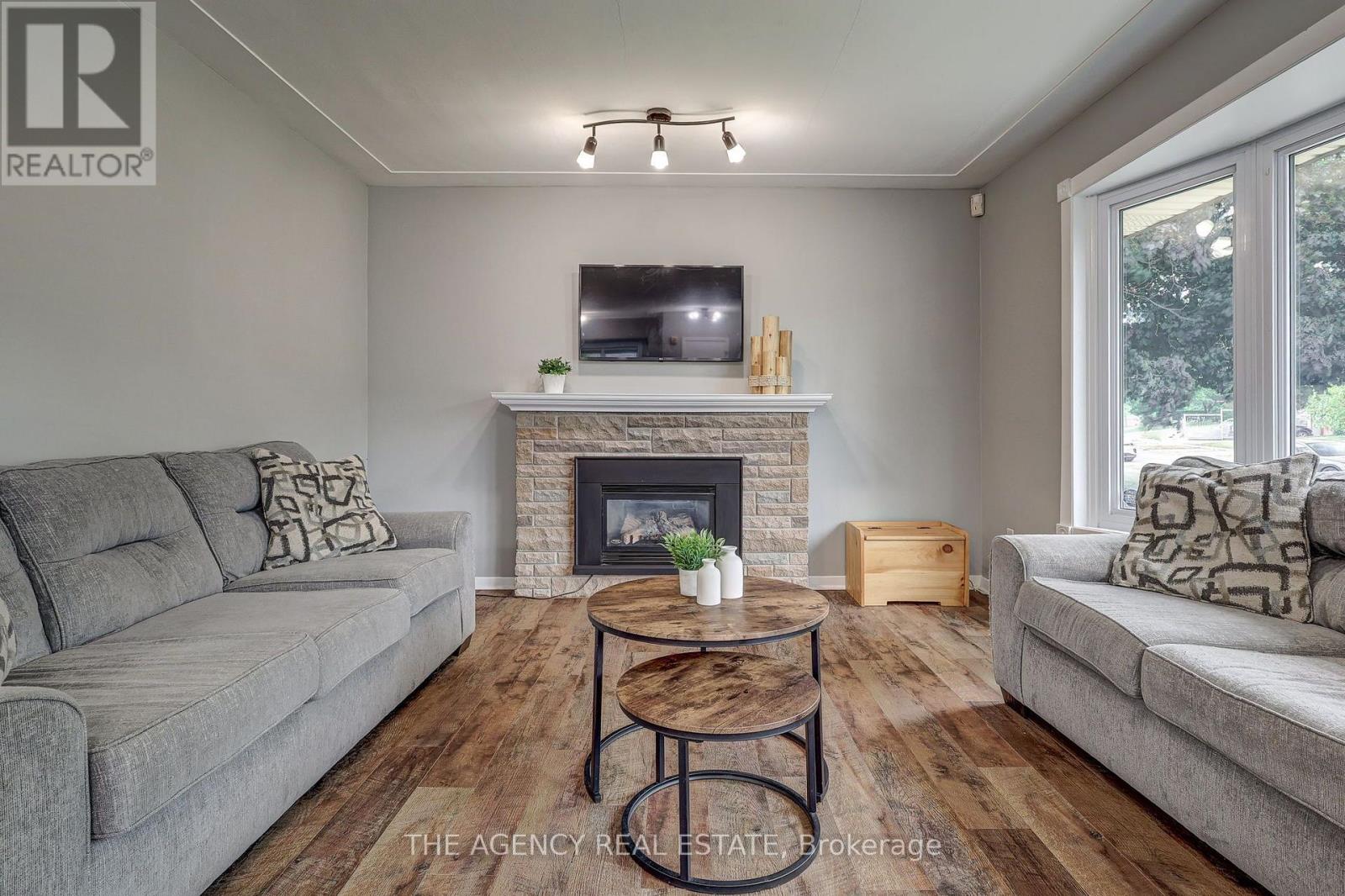 254 KING EDWARD AVENUE - 13