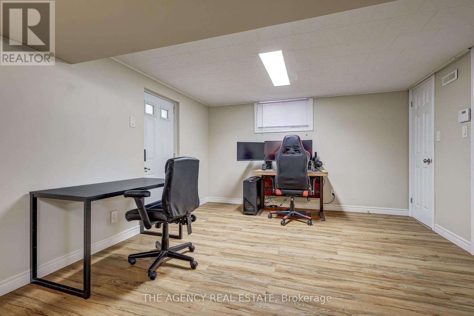 254 KING EDWARD AVENUE - 36