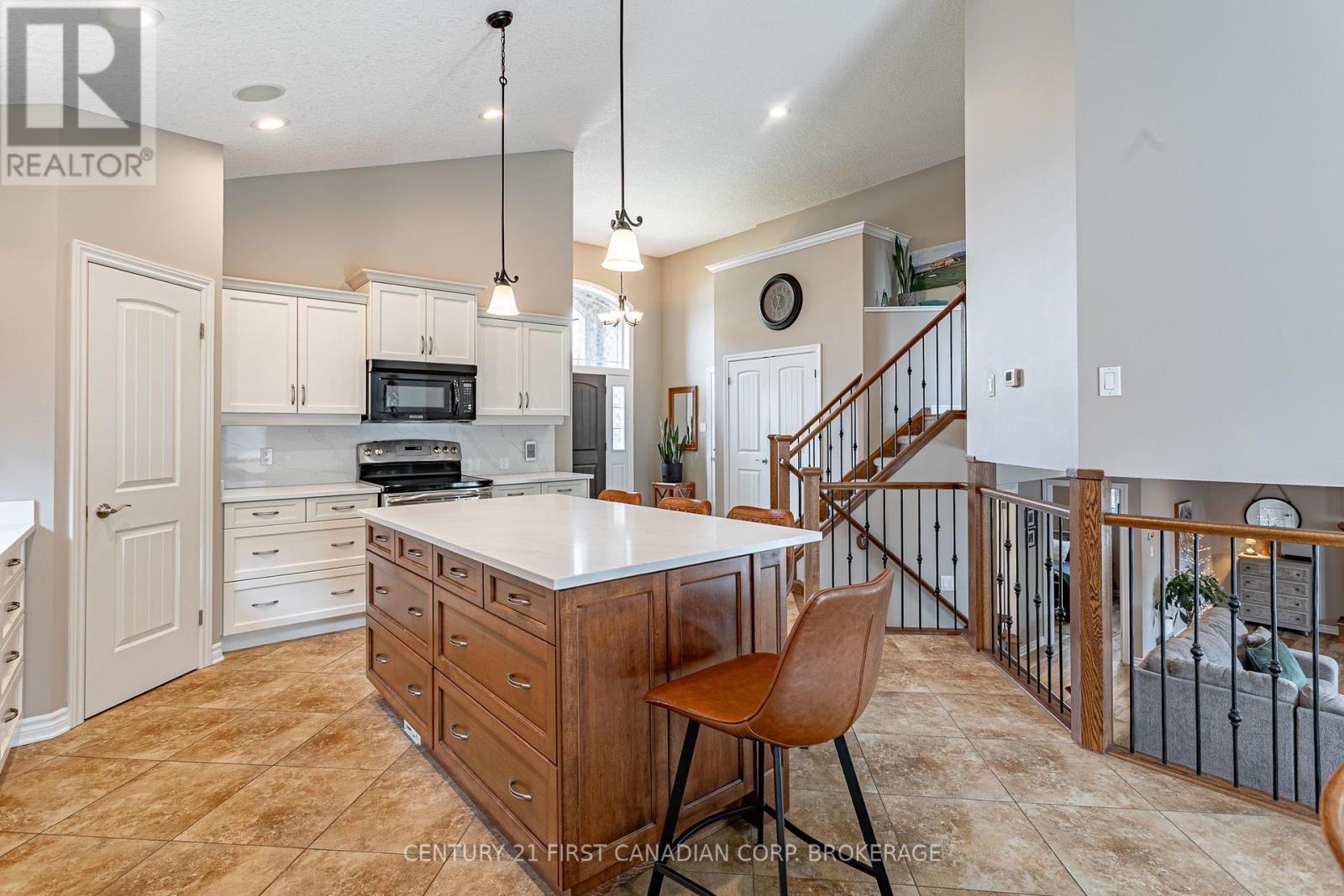 270 BOYD BOULEVARD - 11