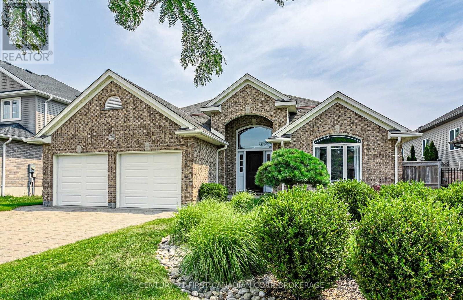 270 BOYD BOULEVARD - 2
