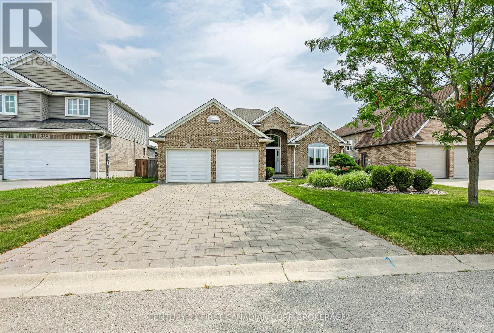 270 BOYD BOULEVARD - 3