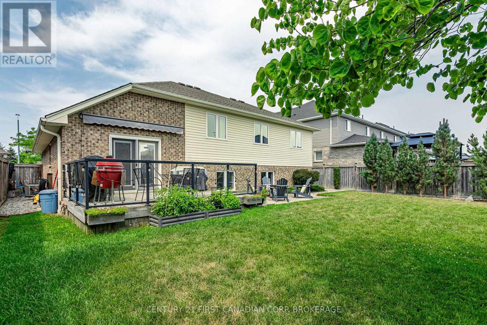 270 BOYD BOULEVARD - 31