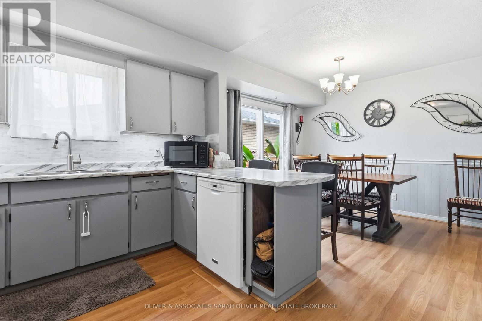 111 TREELAWN AVENUE - 20