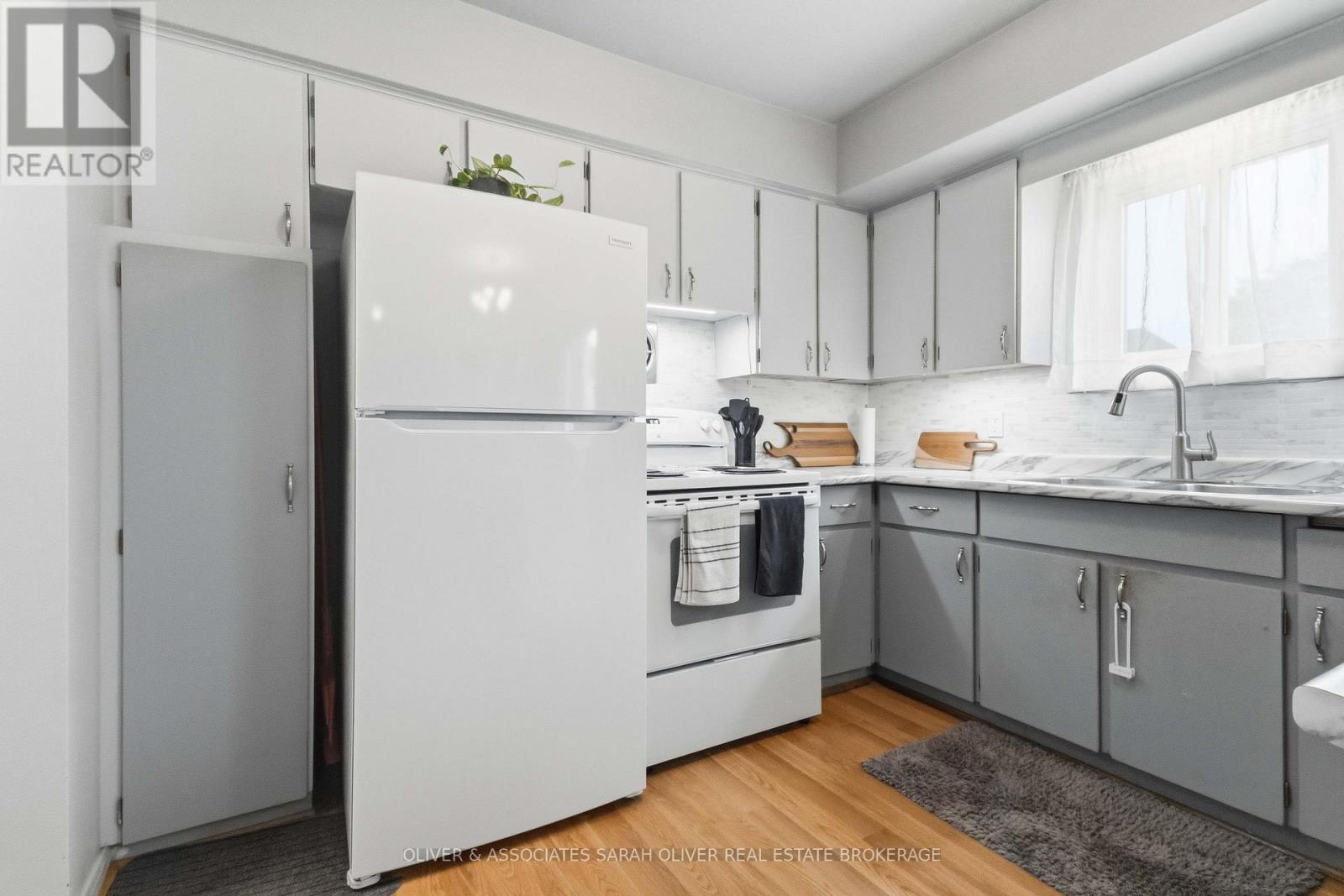 111 TREELAWN AVENUE - 23