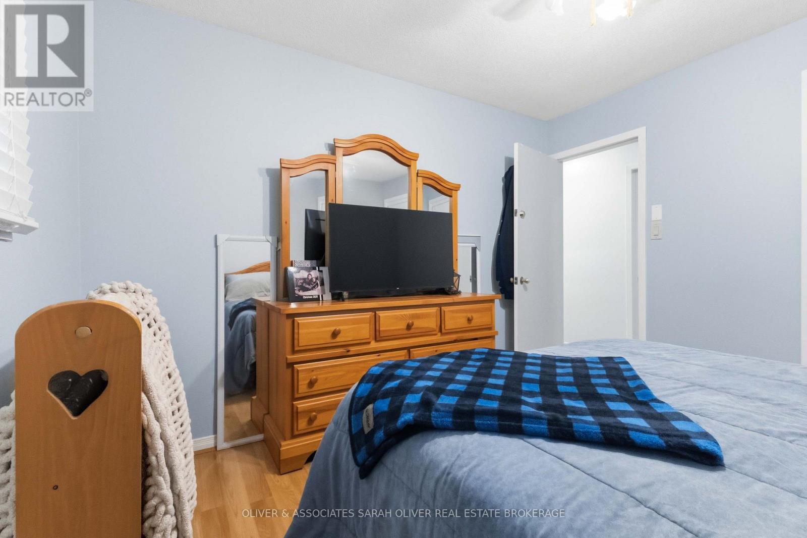 111 TREELAWN AVENUE - 25