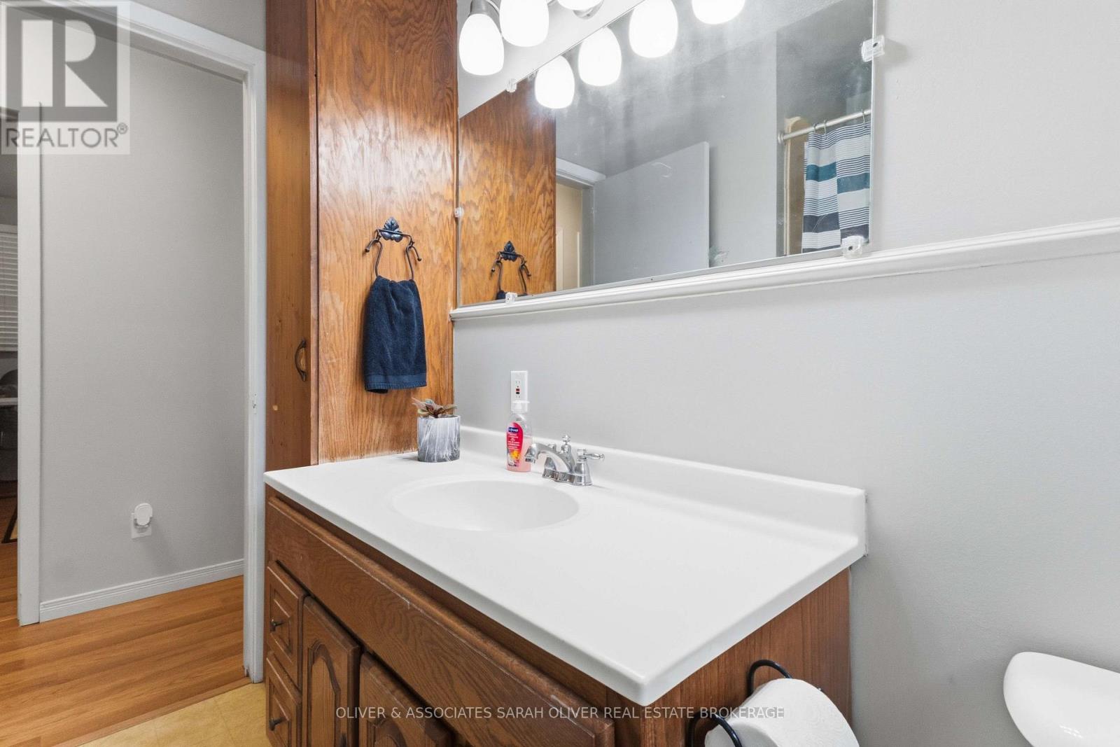 111 TREELAWN AVENUE - 28