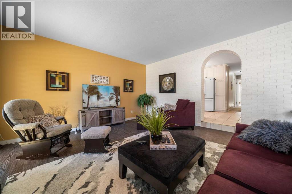 2672 12 Avenue SE - 9