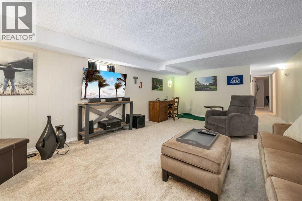2672 12 Avenue SE - 24