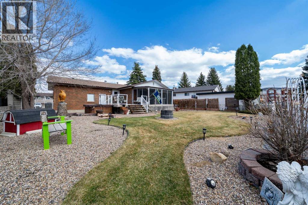 2672 12 Avenue SE - 38