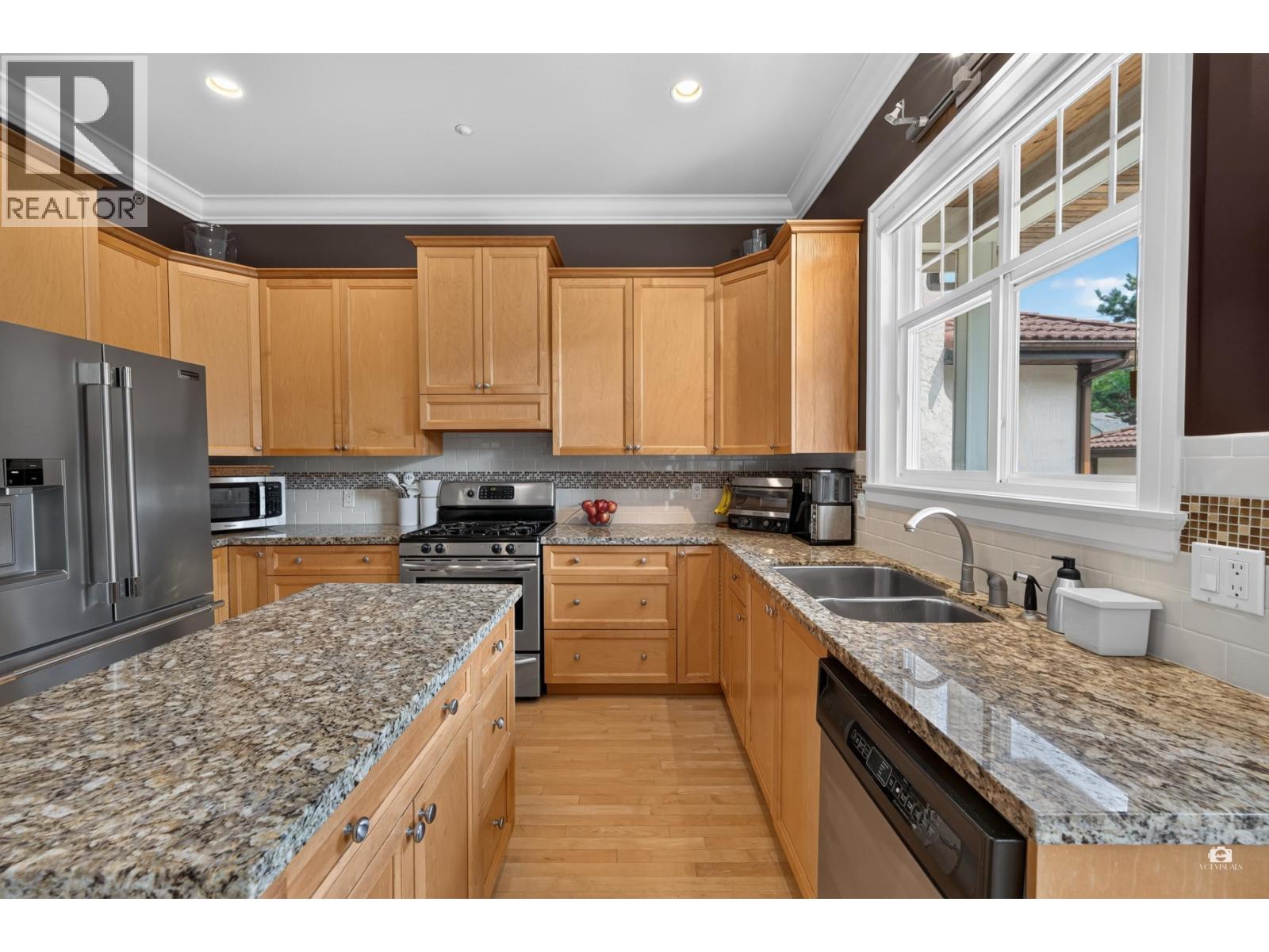 5 Bed, 4 Bath House for Sale in Vancouver – 3566 W 23RD AVENUE, Vancouver – MLS# R3146816 - Image 11