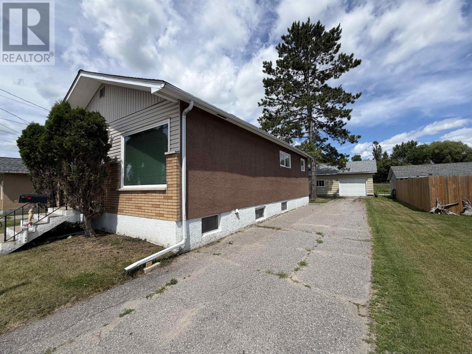 238 Third ST E - 2