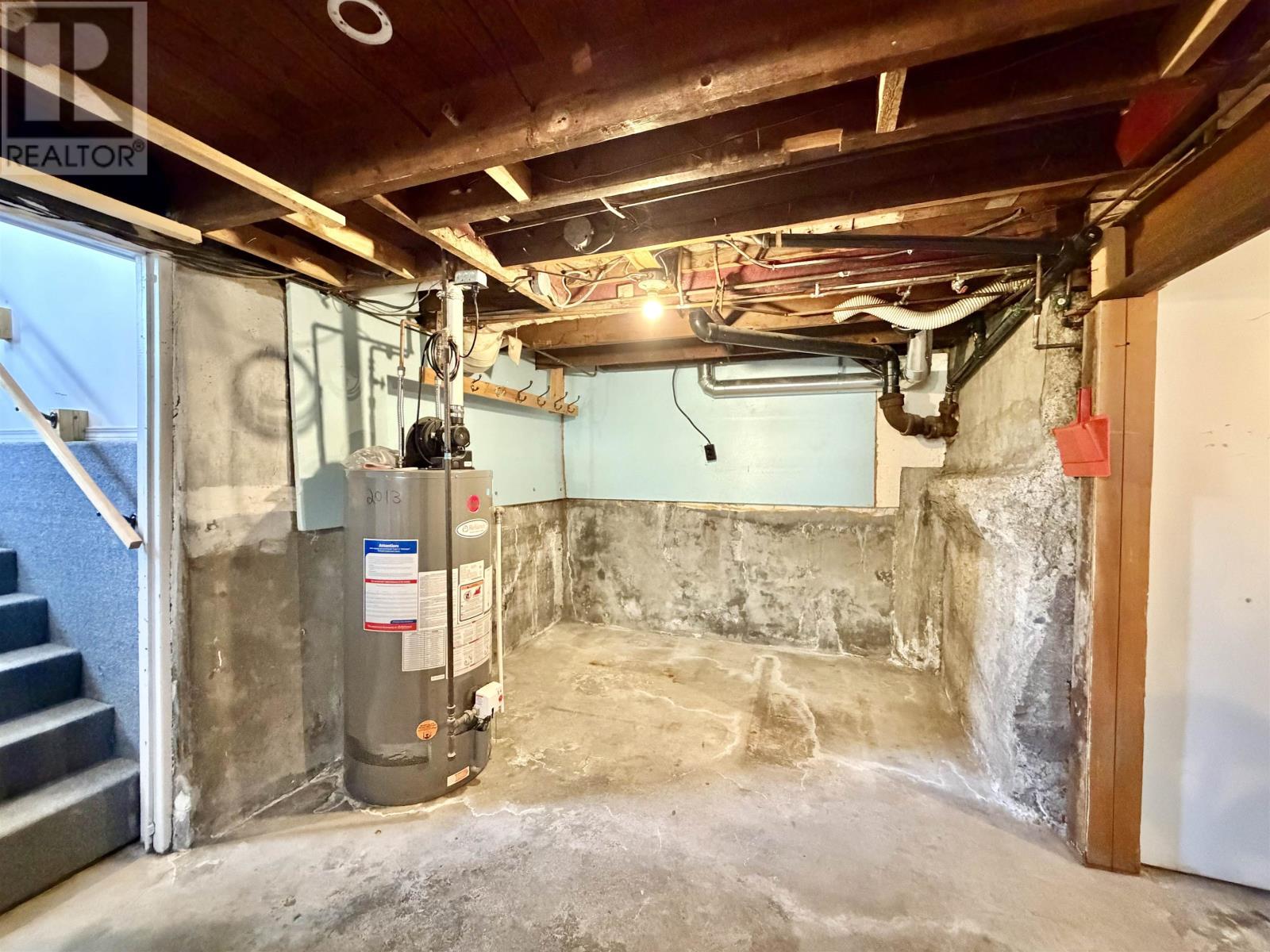 238 Third ST E - 20