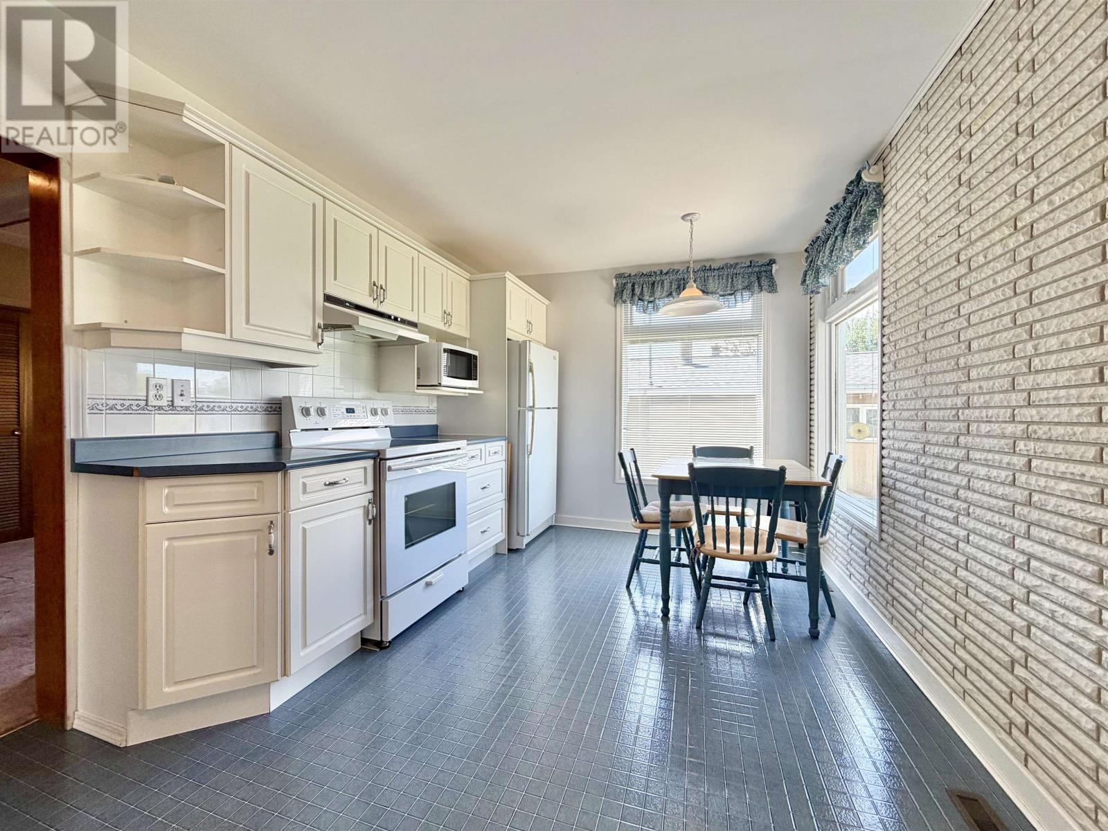238 Third ST E - 5