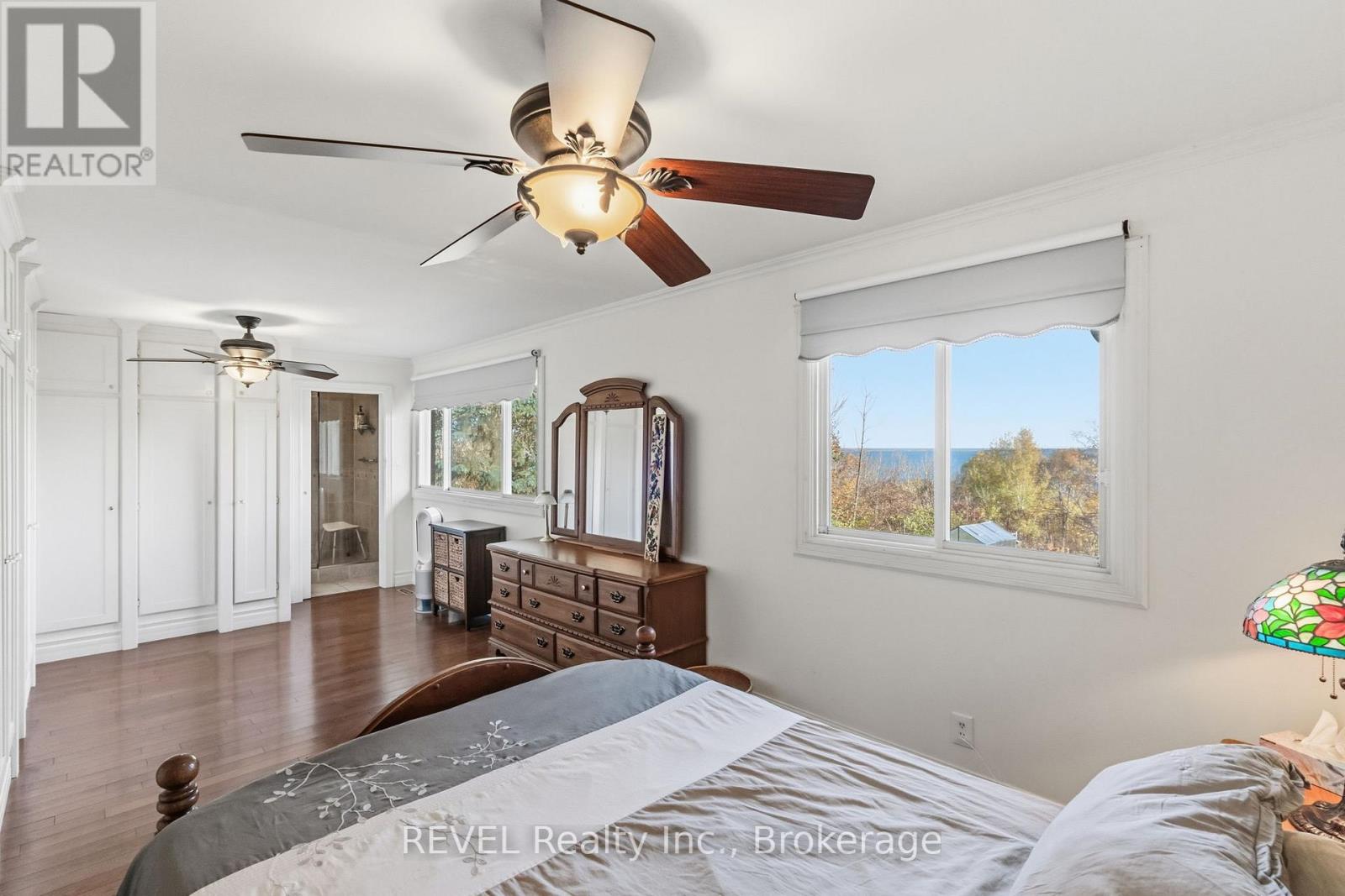 635 WILLIAM STREET - 22