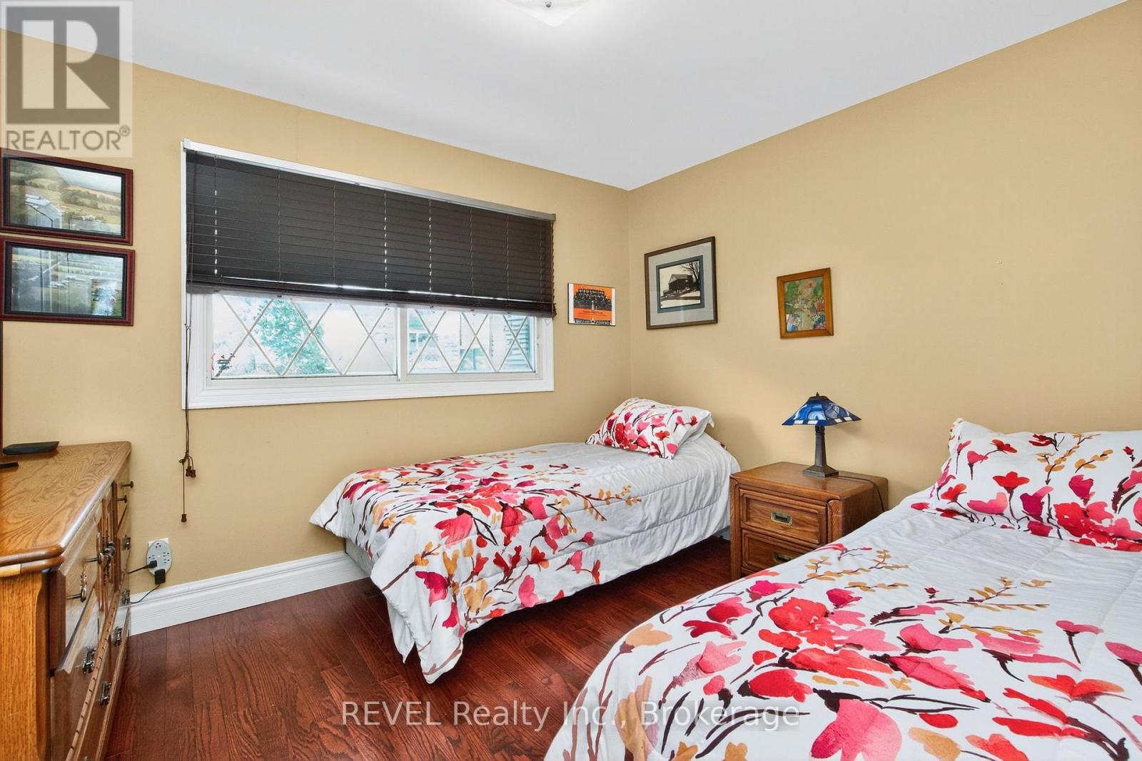 635 WILLIAM STREET - 27