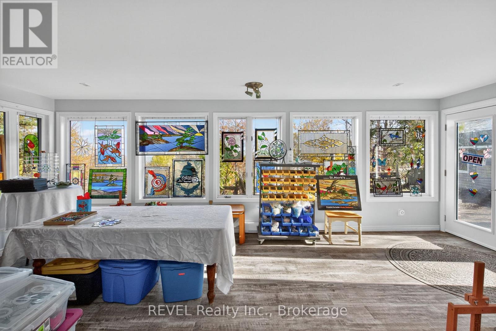 635 WILLIAM STREET - 34