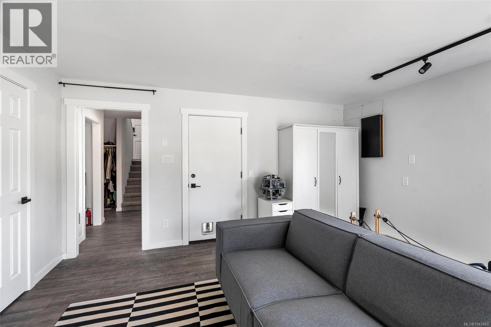 4617 George Rd - 43