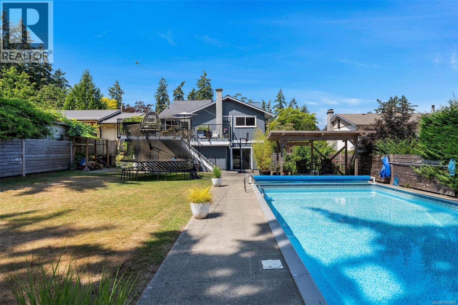 4617 George Rd - 2