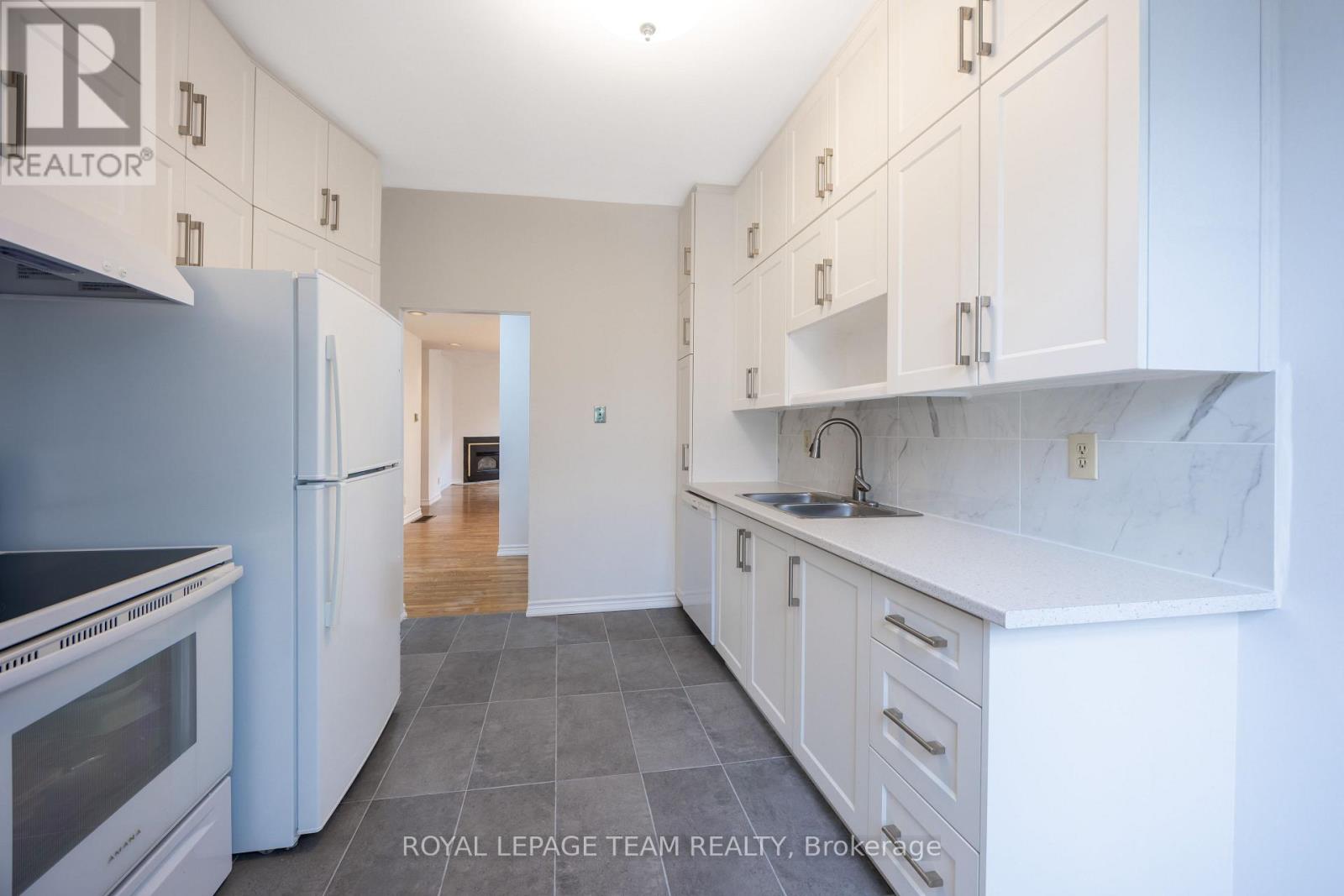 301 SOMERSET STREET E - 13