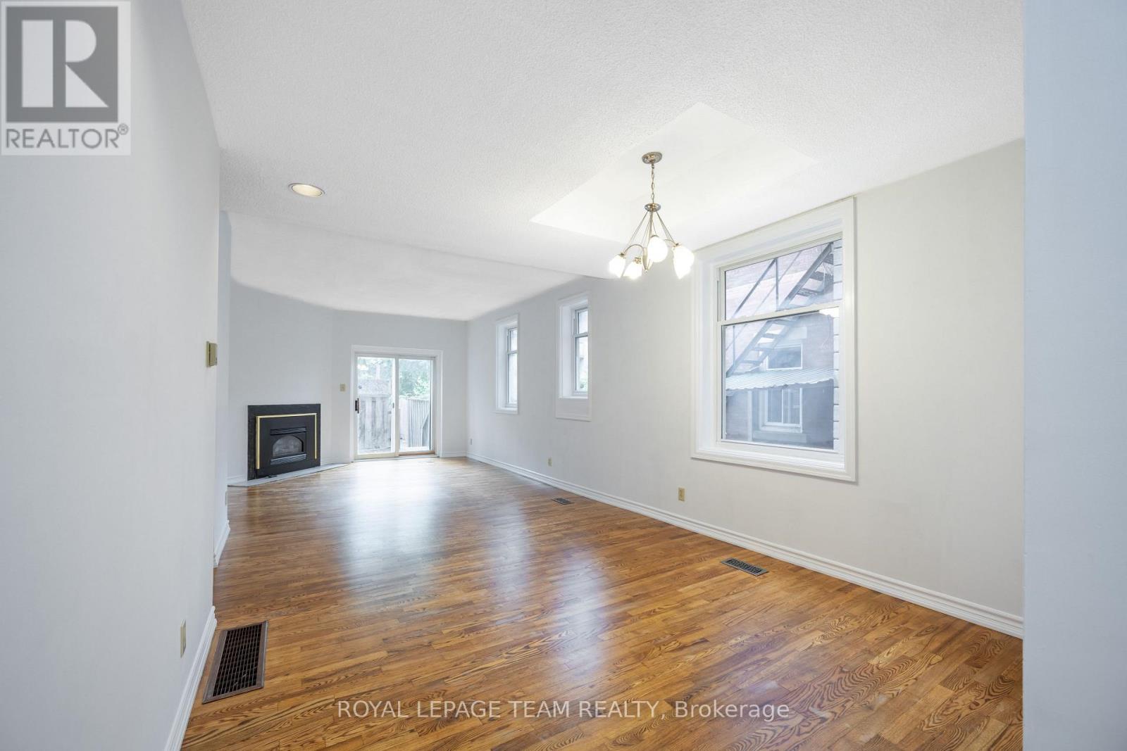 301 SOMERSET STREET E - 17