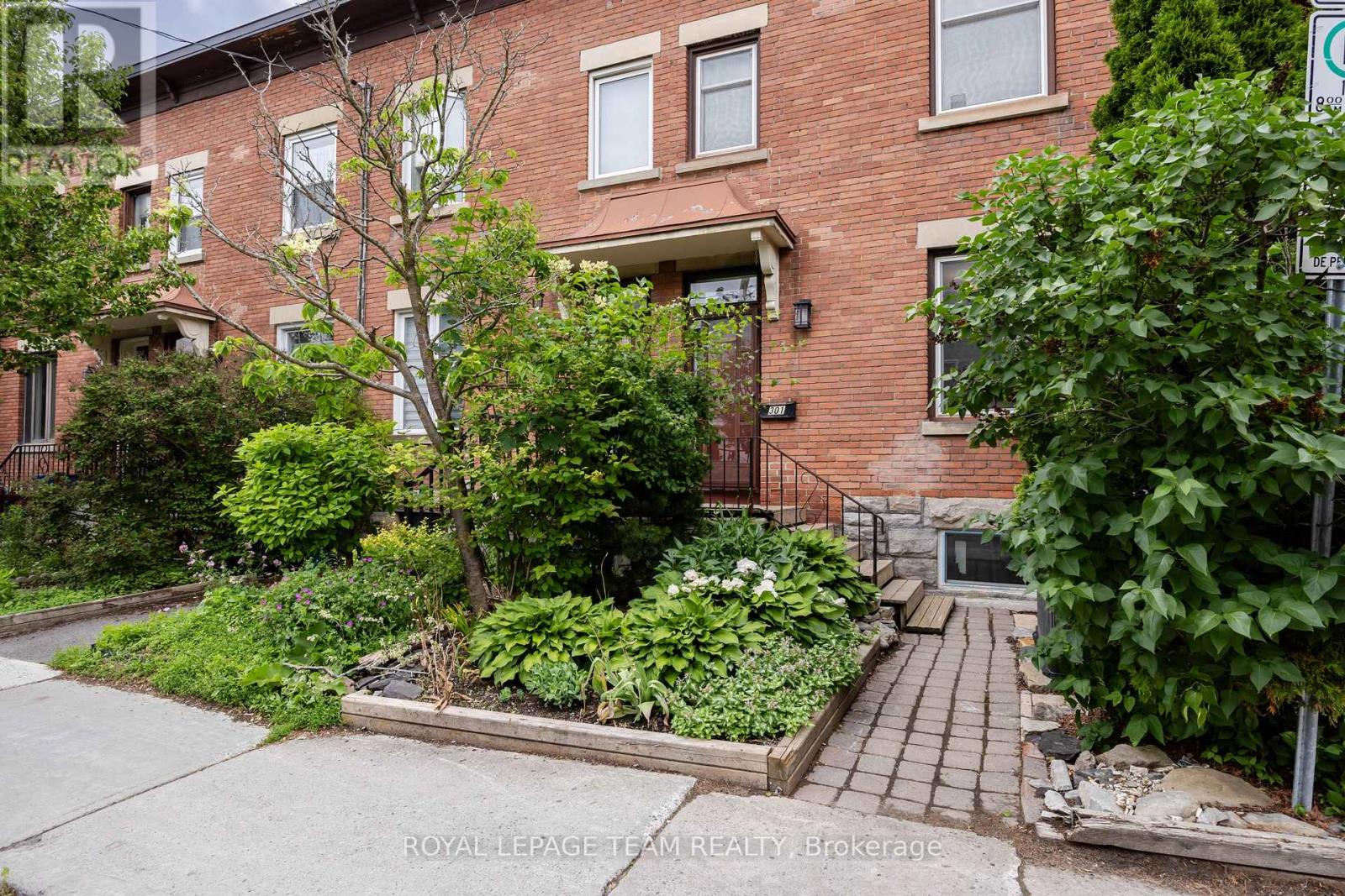 301 SOMERSET STREET E - 2