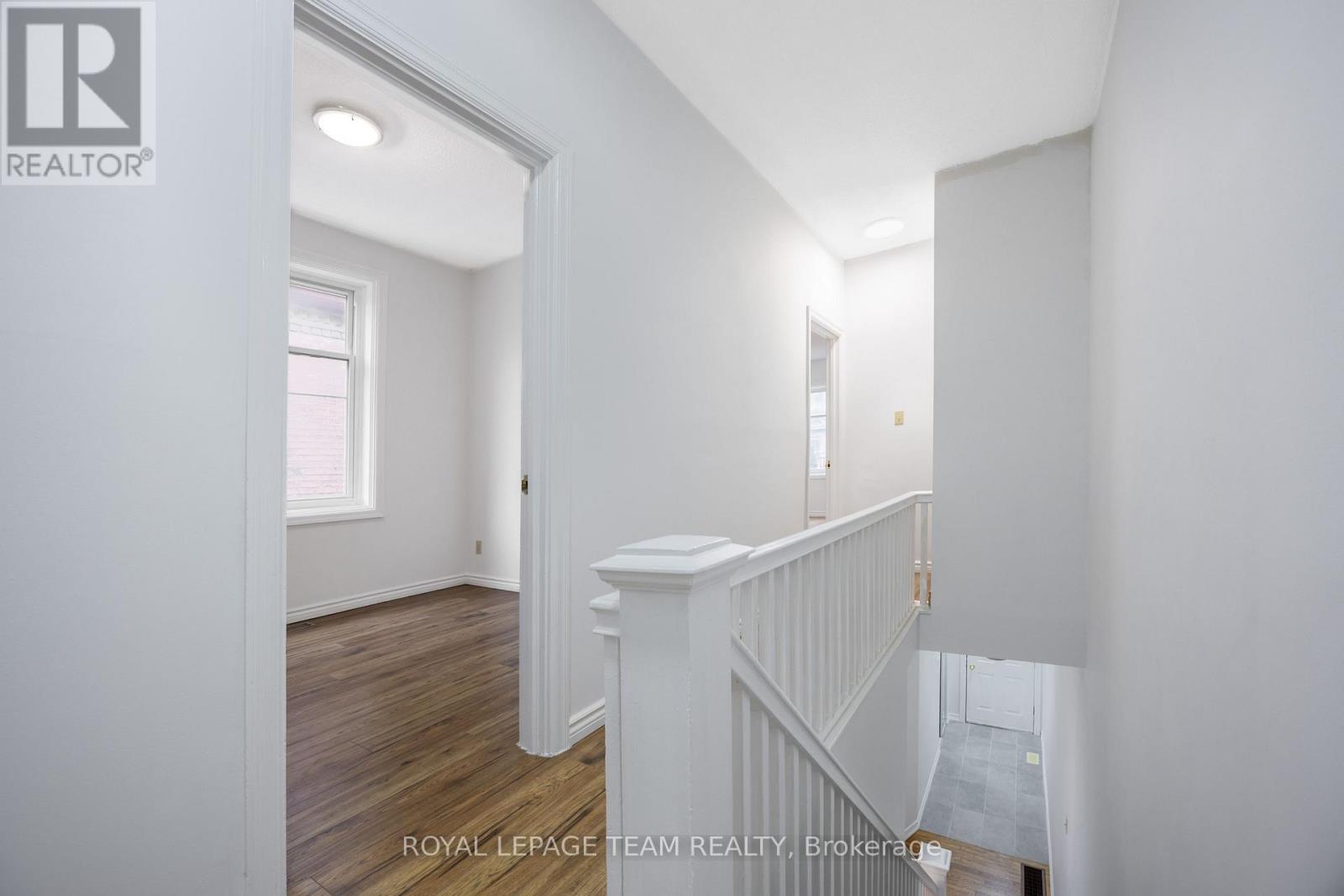 301 SOMERSET STREET E - 22