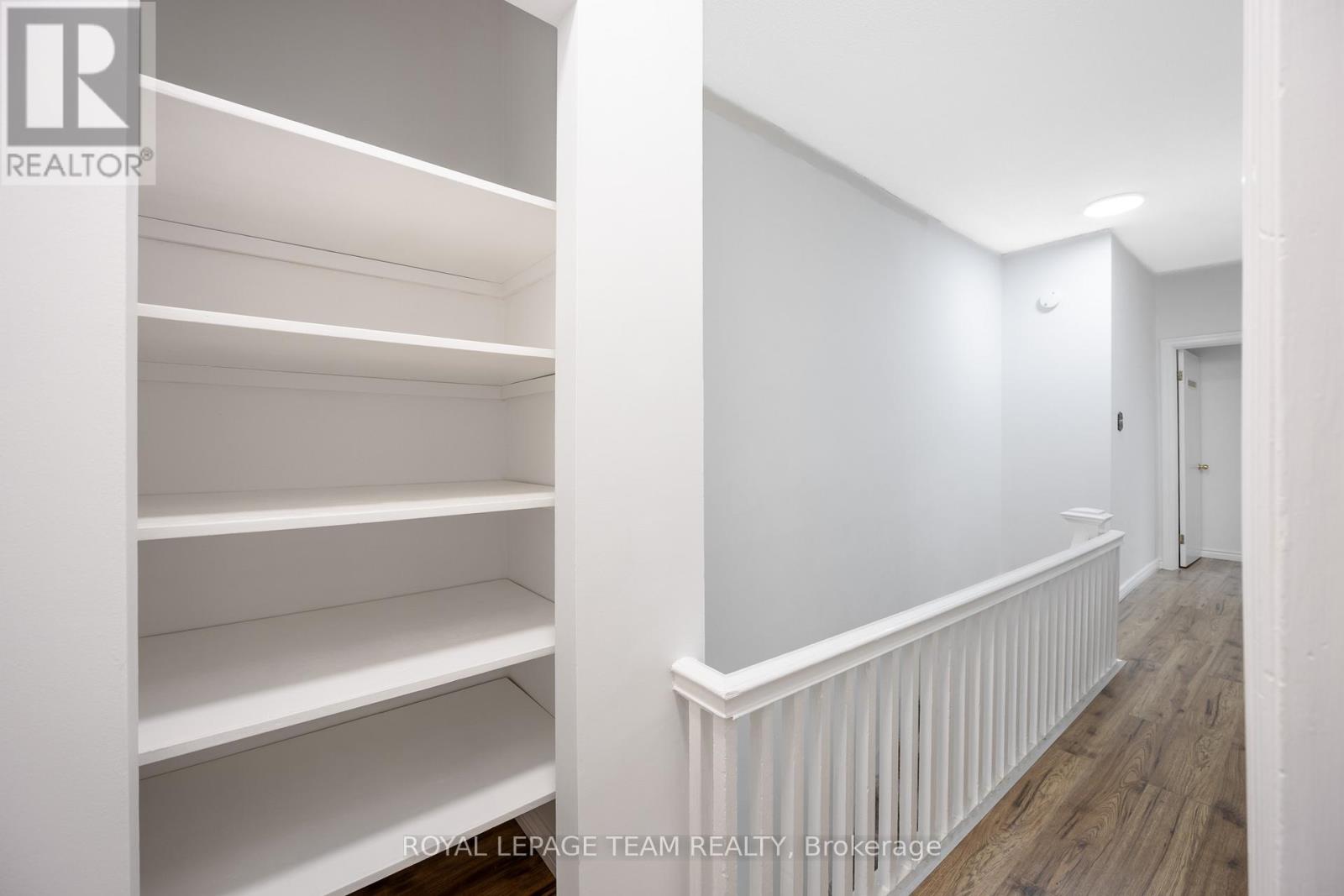 301 SOMERSET STREET E - 24